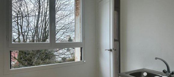 2 bedrooms Apartment in Chatillon, France No. 163408 12