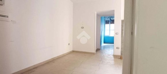 3-Zimmer Wohnung in Naples, Italy, Nr. 53893 13