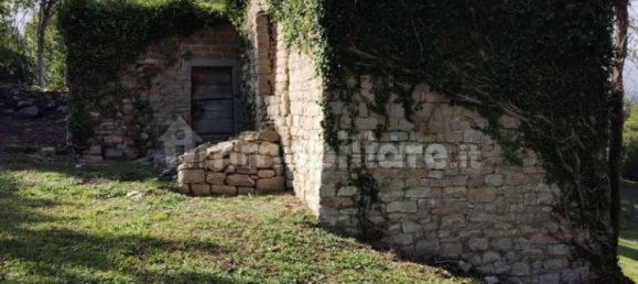 30000m² Land in Baschi, Italy No. 251085 4