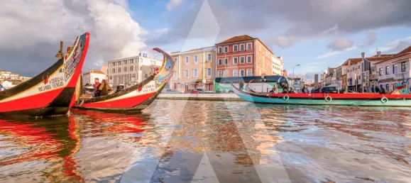 48m² Commercial property in Aveiro, Portugal No. 81162 13