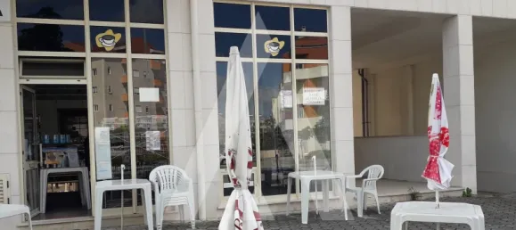 48m² Commercial property in Aveiro, Portugal No. 81162 8