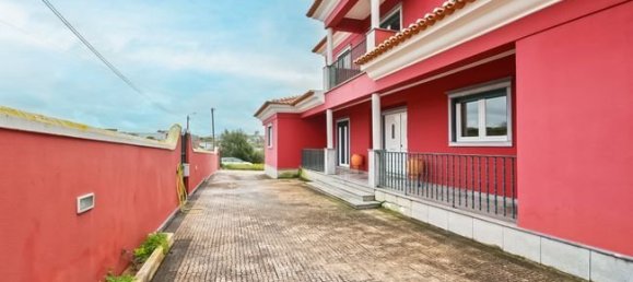 5 bedrooms House in Sintra, Portugal No. 45117 4