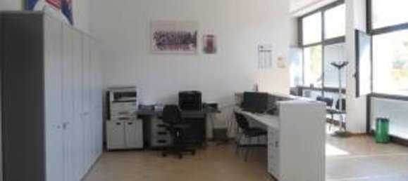 130m² Office in Reggio Emilia, Italy No. 84290 3