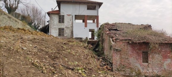 8 rooms House in Acqui Terme, Italy No. 129403 10