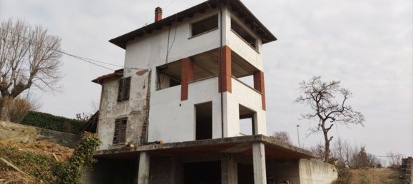 8 rooms House in Acqui Terme, Italy No. 129403 8