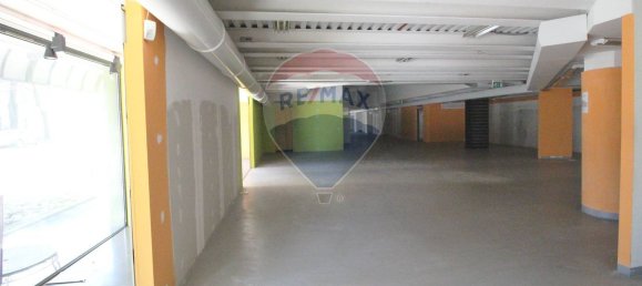 1490m² Commercial property in Brescia, Italy No. 145652 10
