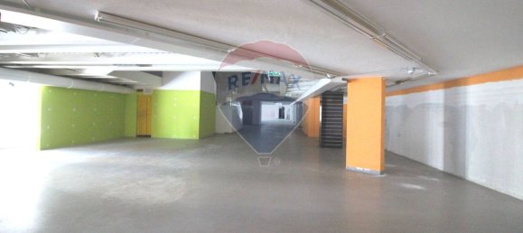 1490m² Commercial property in Brescia, Italy No. 145652 6