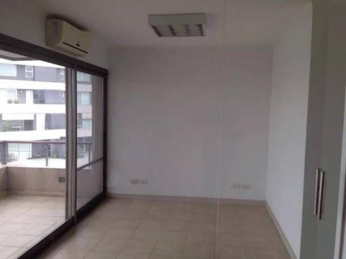 67m² Office in Tigre, Argentina No. 29646