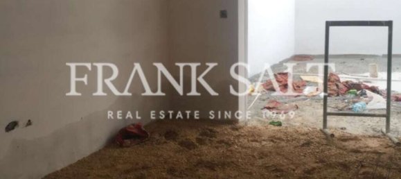 2 bedrooms Penthouse in Msida, Malta No. 1255 2