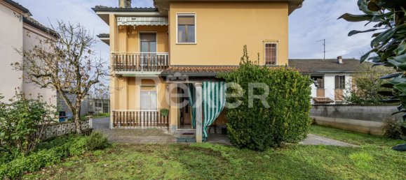 3غرفة شقة في Castelnuovo Bocca d'Adda, Italy رقم 157106 23