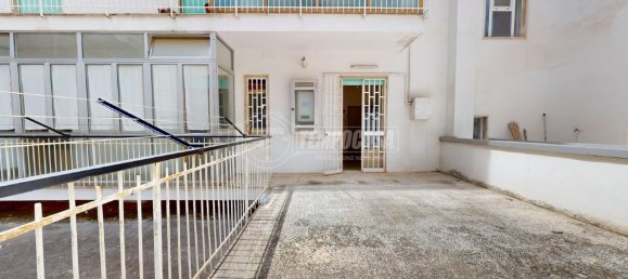 3 bedrooms Apartment in Putignano, Italy No. 31612 6