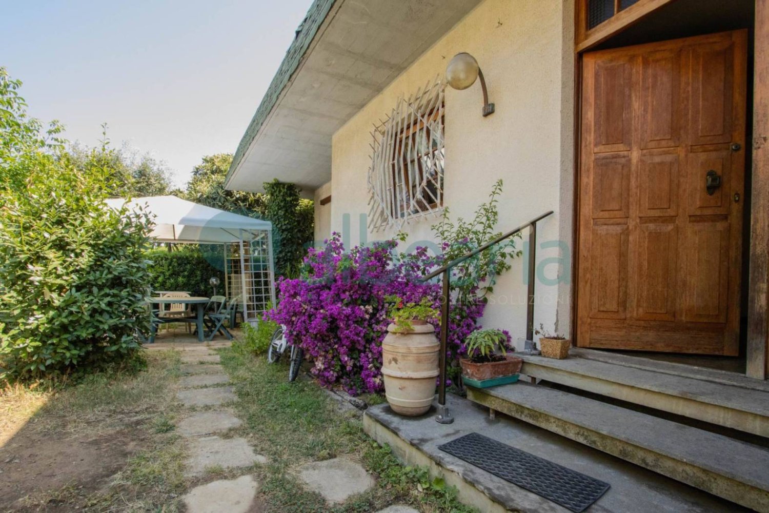 Villa de 4 dormitorios en Follonica, Italy No. 204661