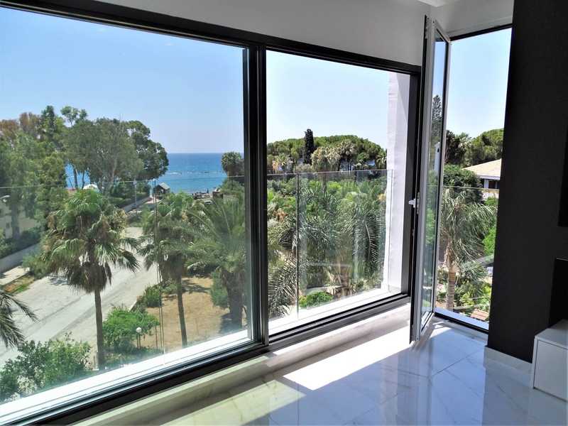 3 bedrooms Apartment in Limassol, Cyprus No. 8674