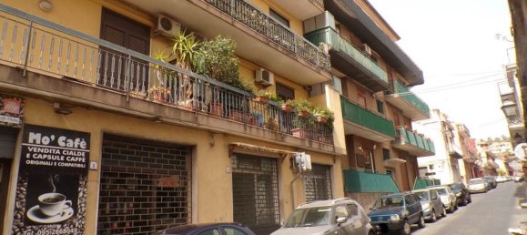 2 rooms Commercial property in Aci Catena, Italy No. 44179 43