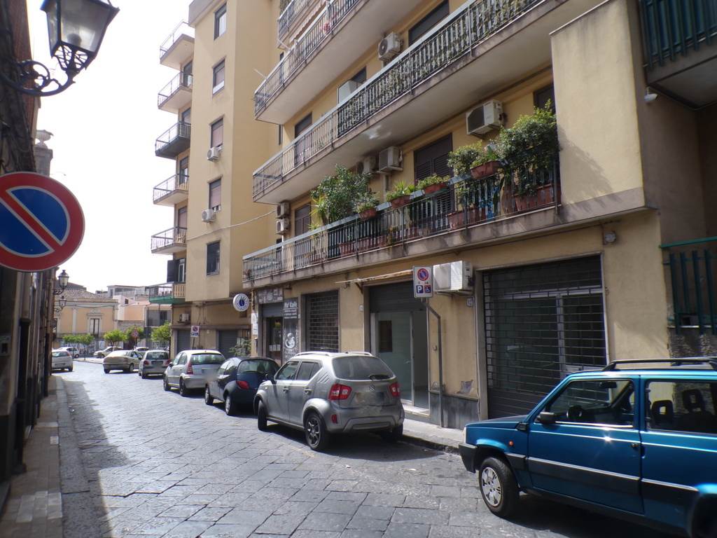 2 rooms Commercial property in Aci Catena, Italy No. 44179