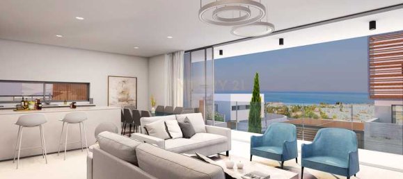 5 bedrooms Villa in Chloraka, Cyprus No. 7700 9