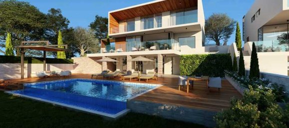 5 bedrooms Villa in Chloraka, Cyprus No. 7700 4