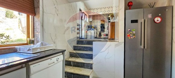 Дом с 4 спальнями в Гимарайнш, Португалия № 183310 5