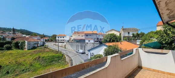 Дом с 4 спальнями в Гимарайнш, Португалия № 183310 11