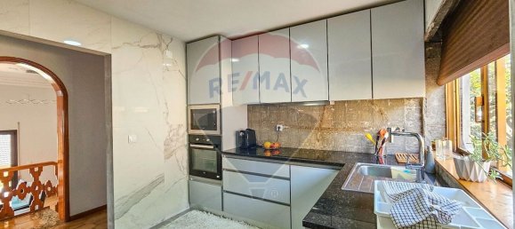 Дом с 4 спальнями в Гимарайнш, Португалия № 183310 2