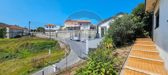 Дом с 4 спальнями в Гимарайнш, Португалия № 183310 13