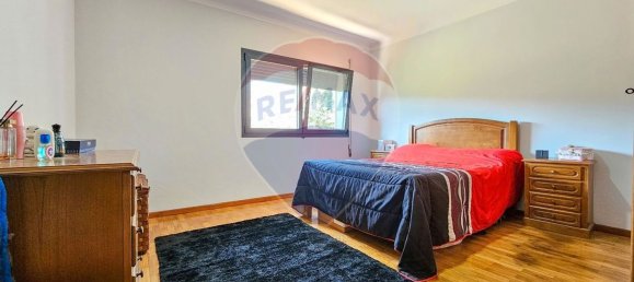 Дом с 4 спальнями в Гимарайнш, Португалия № 183310 17