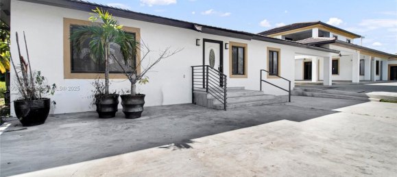 7 Schlafzimmer Villa in Miami, USA, Nr. 615868 2