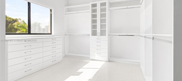 7 Schlafzimmer Villa in Miami, USA, Nr. 615868 11