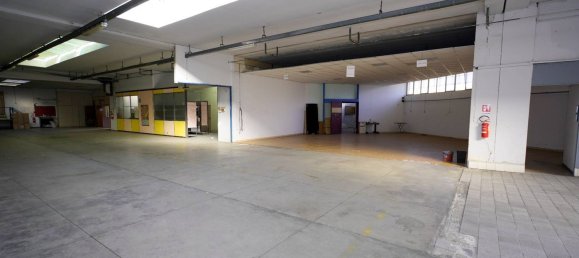 3100m² Warehouse in Turin, Italy No. 219089 9