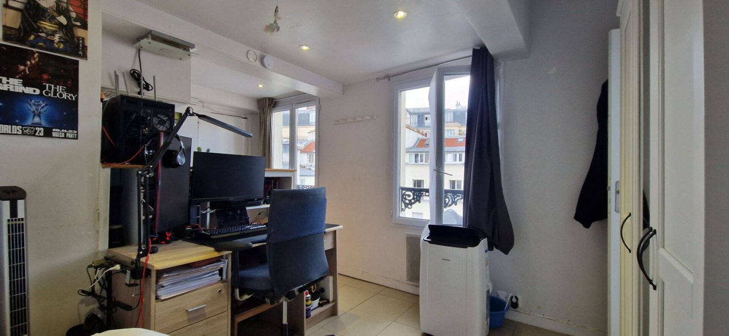 1 bedroom Apartment in Paris, France No. 296904