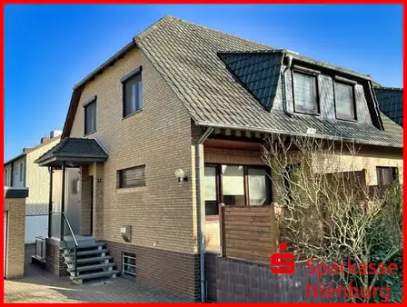 3 chambres Maison de ville à Nienburg, Germany No. 179883