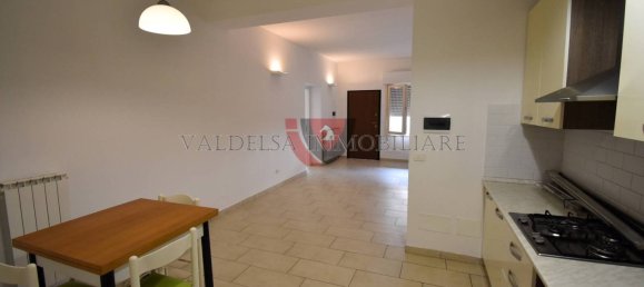 2 bedrooms Apartment in Colle di Val d'Elsa, Italy No. 163571 4