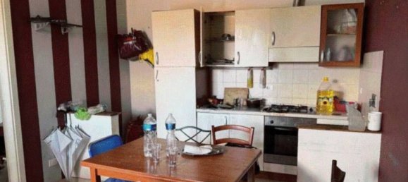 3 bedrooms Apartment in Poggibonsi, Italy No. 340853 2