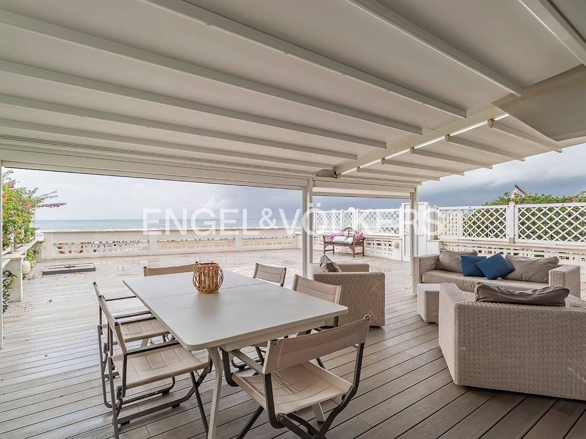 Apartamento de 2 dormitorios en Nettuno, Italy No. 333489