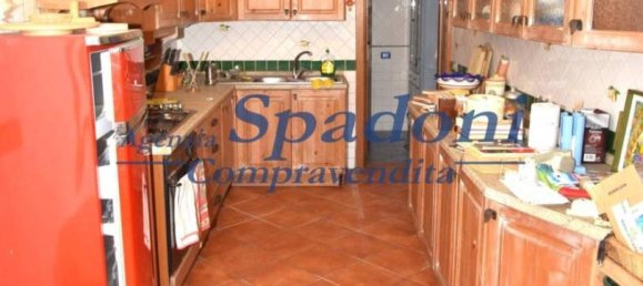 9 rooms Villa in Marliana, Italy No. 24907 7