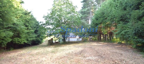 9 rooms Villa in Marliana, Italy No. 24907 4