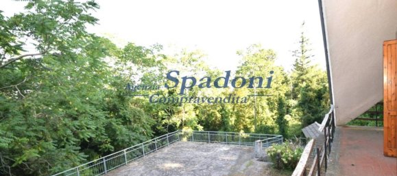 9 rooms Villa in Marliana, Italy No. 24907 5