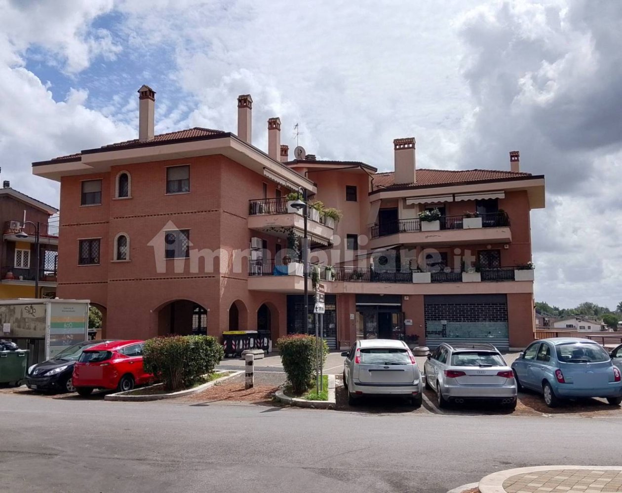 Квартира с 1 спальней в Монтеротондо, Италия № 356489