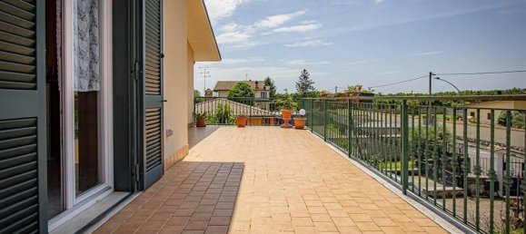 Villa de 4 habitaciónes en Labico, Italy No. 28202 28