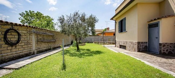 Villa de 4 habitaciónes en Labico, Italy No. 28202 8