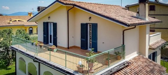 Villa de 4 habitaciónes en Labico, Italy No. 28202 10