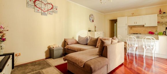 2-salle Appartement à Toscolano Maderno, Italy No. 311855 4