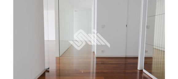 3 Schlafzimmer Wohnung in Porto, Portugal, Nr. 132201 26