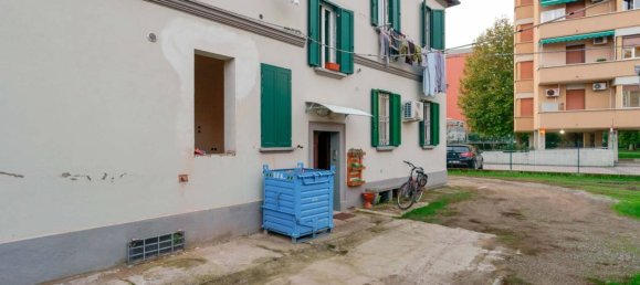 4 rooms Apartment in Bologna, Italy No. 17798 22