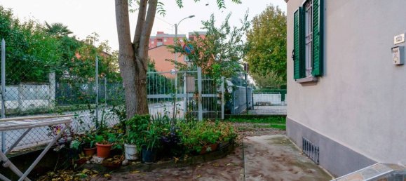 4 rooms Apartment in Bologna, Italy No. 17798 26