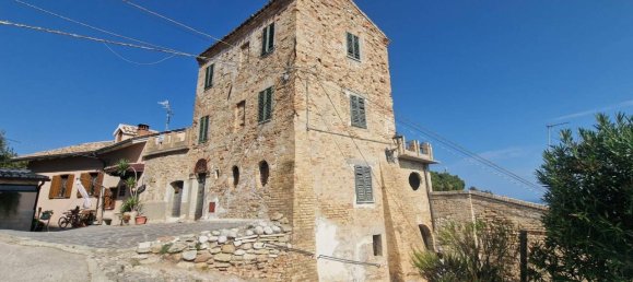 6 rooms House in Grottammare, Italy No. 103189 2