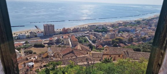 6 rooms House in Grottammare, Italy No. 103189 3