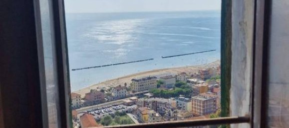 6 rooms House in Grottammare, Italy No. 103189 16