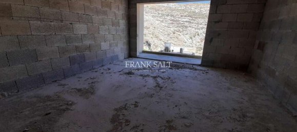 3 bedrooms Apartment in Xlendi, Malta No. 749 2