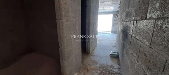 3 bedrooms Apartment in Xlendi, Malta No. 749 4